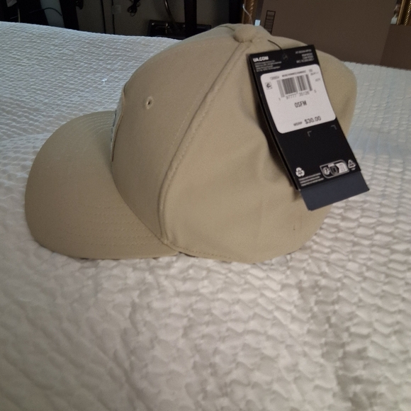 UNDER ARMOUR MEN'S FREEDOM ADJUSTABLE HAT NWT - Picture 3 of 4